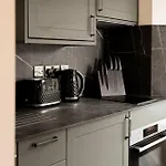Apartman Lovely Flat On Bath Road - Flat 6