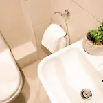 Apartman Lovely Flat On Bath Road - Flat 6 *