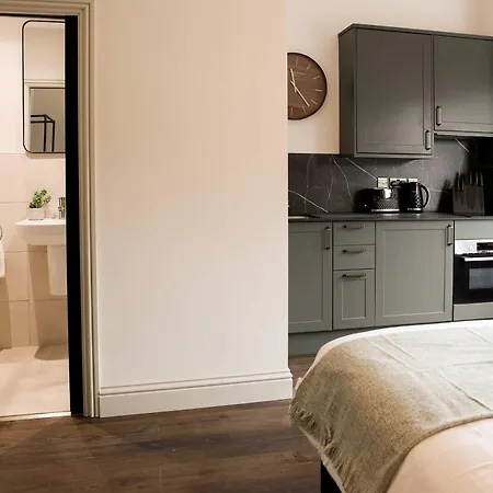 Apartment Lovely Flat On Bath Road - Flat 6