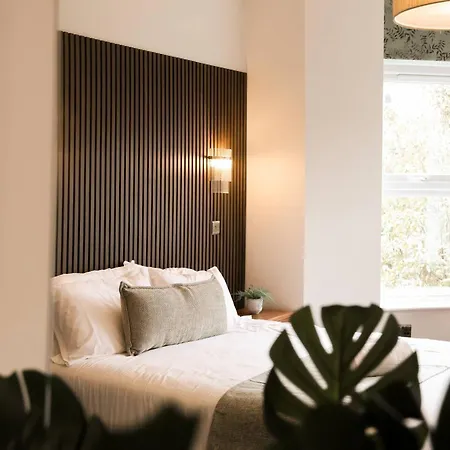Apartament Lovely Flat On Bath Road - Flat 6 *