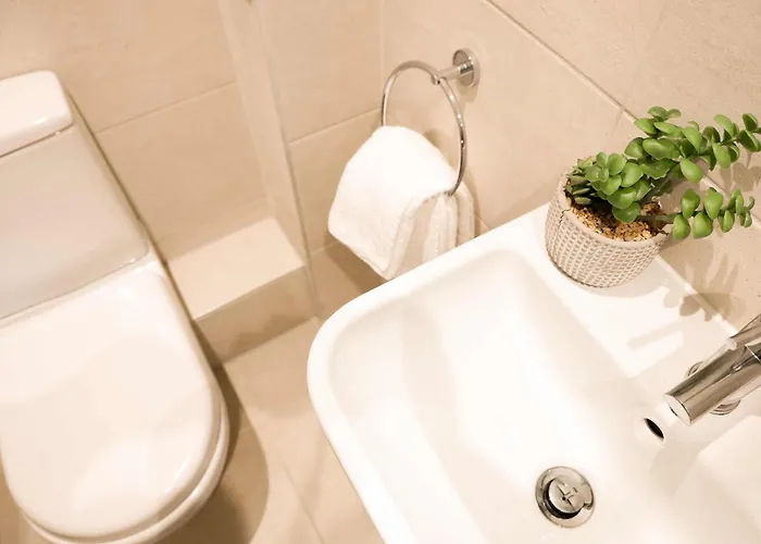 Apartmán Lovely Flat On Bath Road - Flat 6 *